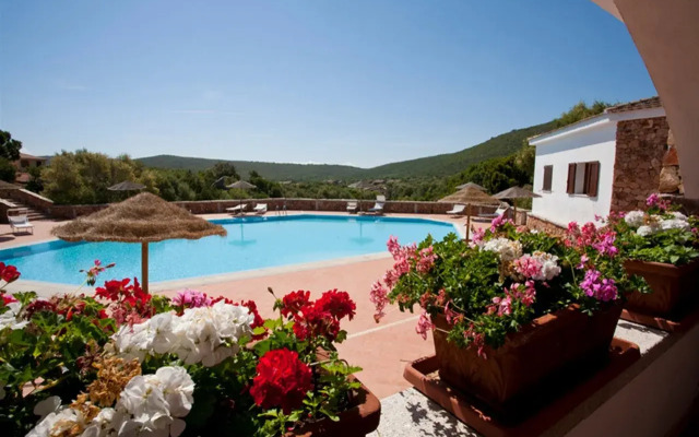 Baia de Bahas Residence
