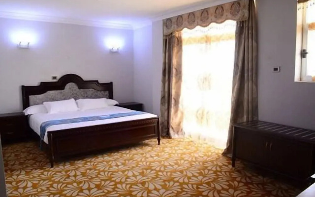 Ras Amba Hotel