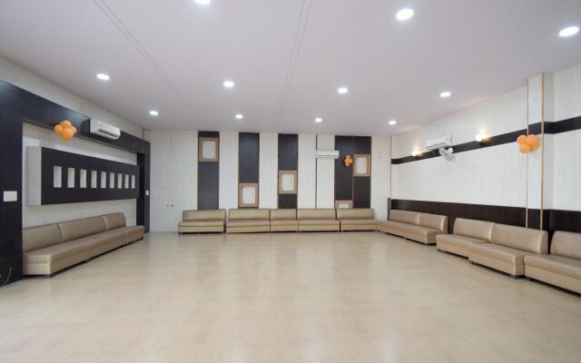 OYO 23196 Hotel Yash Meridion