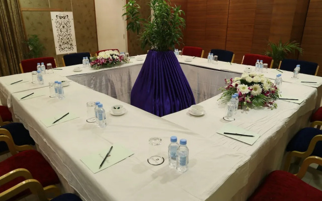 Hotel Amar Vilas Indore