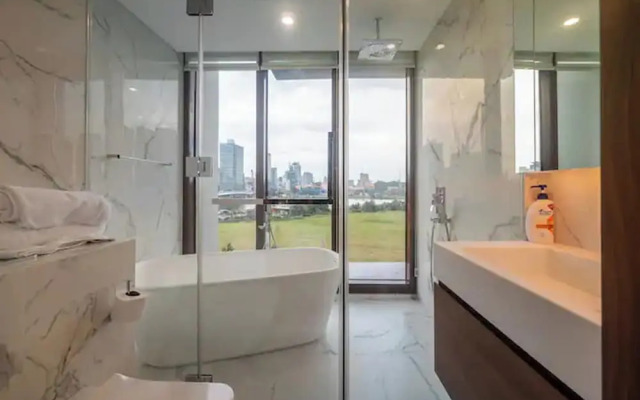 Kotrip Metropole Paradise Vacation