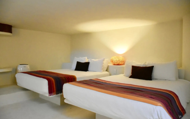 Playa Palms Beach Hotel