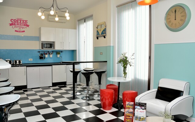 Hostal Far Home Plaza Mayor