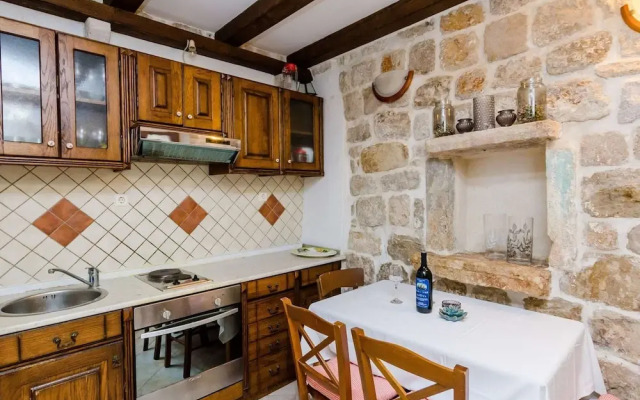 Holiday Home St George - Two Bedroom Apartment With City View