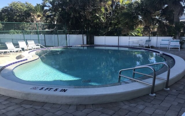 Pelican Cove 16