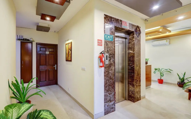 Fabhotel B Stays