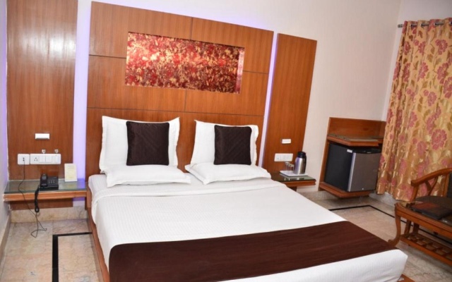 Hotel Basera Brij Bhoomi – Guest Rooms – Vrindavan
