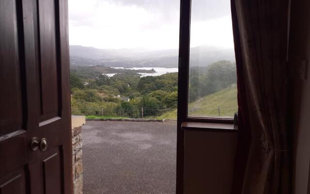 Cuckoo Tree House, Glengarriff, Beara Peninsula