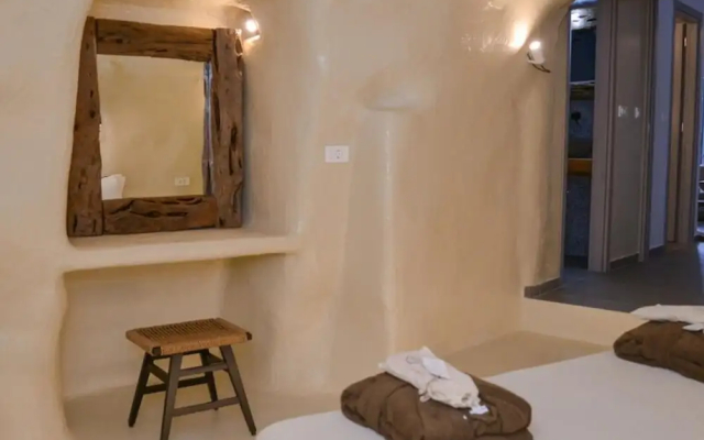 Dream on Adamas Milos