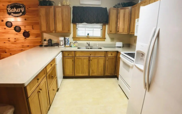 Briarstone Lodge Condo 13B - Two Bedroom Condo
