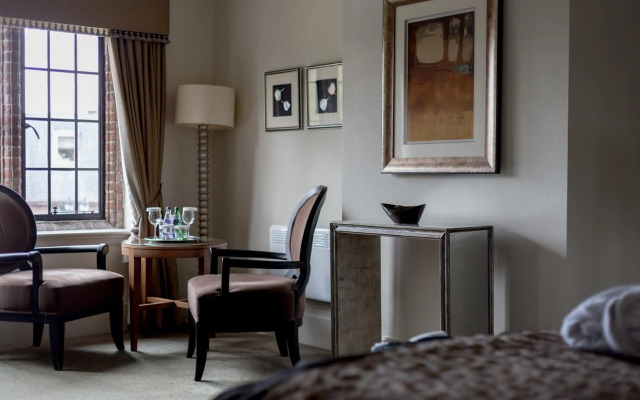 Western House Hotel