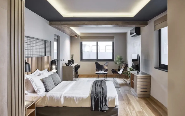 Cama Luxury Suites