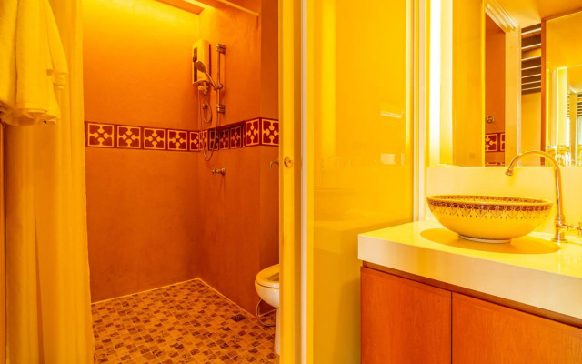Amber Boutique Silom Hotel