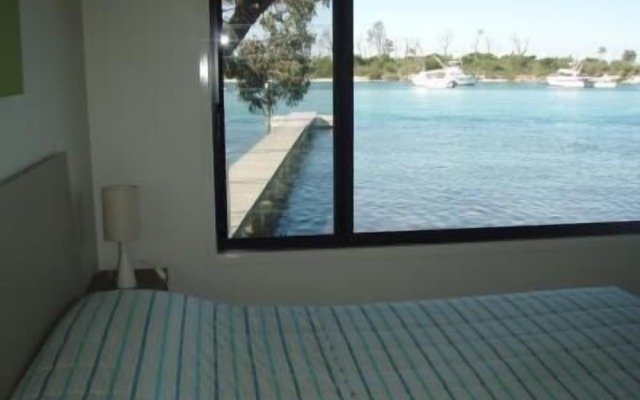 Anglesea Lodge