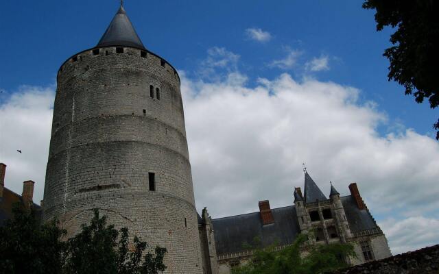 Hotel Des Couronnes Chateaudun