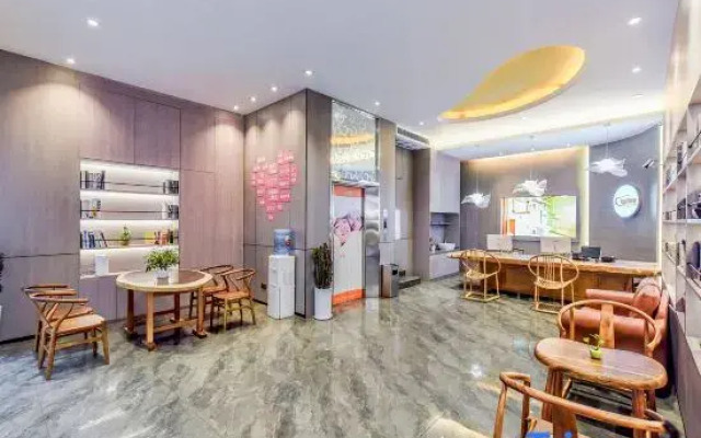 Mango Mango Hotel (Wannian Road subway station Mixc store)