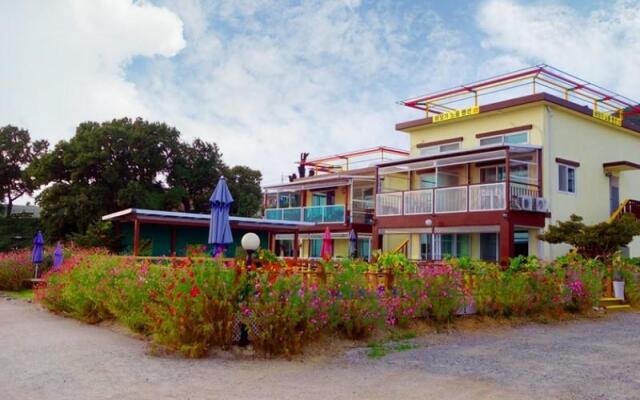 Ganghwado Sunset Beach Pension
