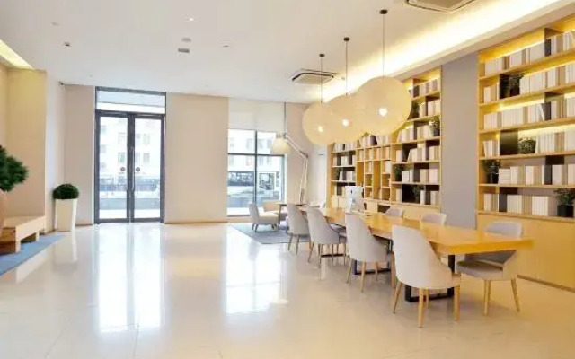 JI Hotel (Shanghai South Railway Station)