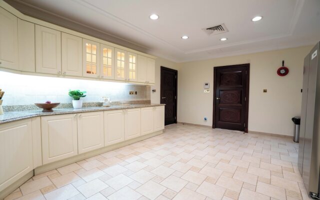 HiGuests - Palm Island