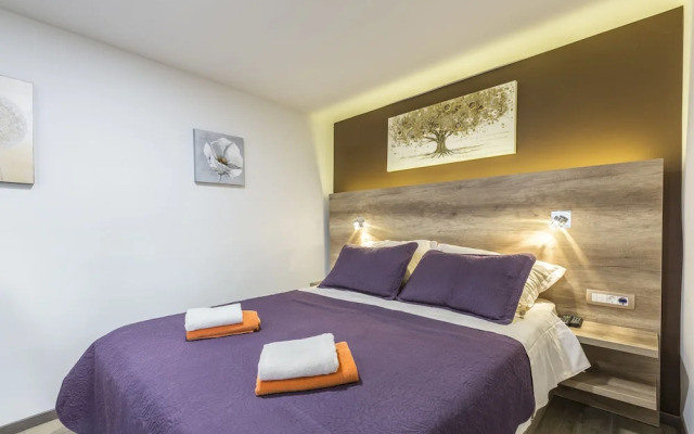 Reval Luxury Stone House Apartments