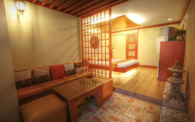 Victoria Court Suites - Pasig