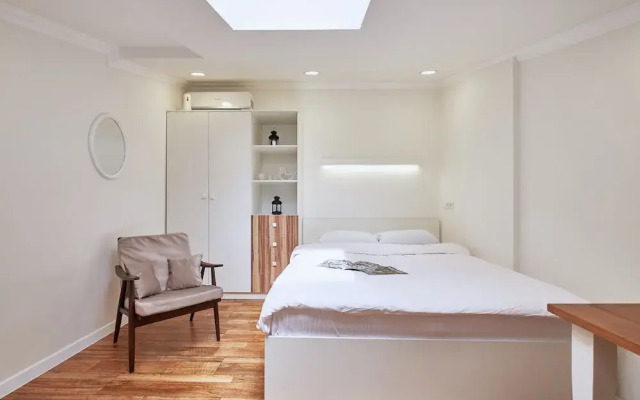 Апартаменты Flatsis, ул. Дудинская, 1а