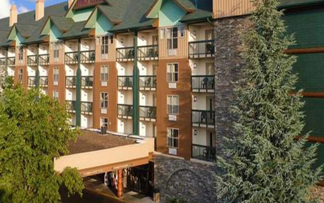 Grand Smokies Resort Lodge
