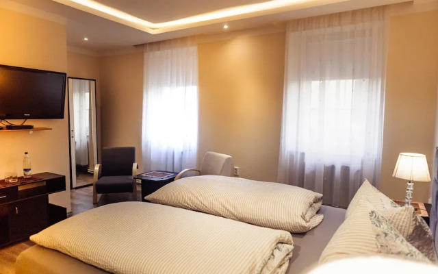 Hotel & Restaurant Peking