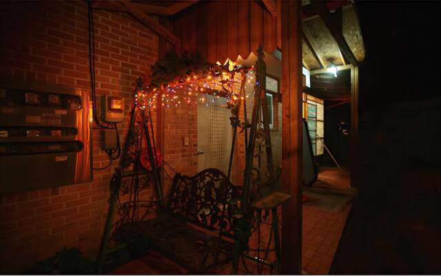 Rainbow Village Pension