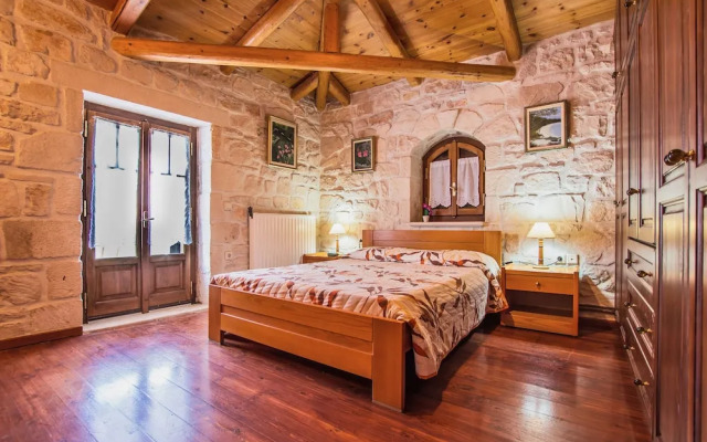 The Vivian - Luxury Stone Villa