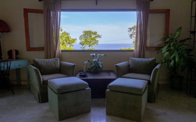 Mynt Retreat Bed and Breakfast