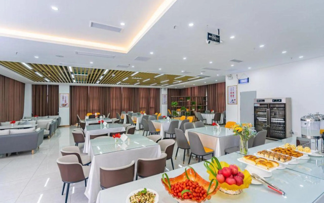 Cultural Palace Hotel