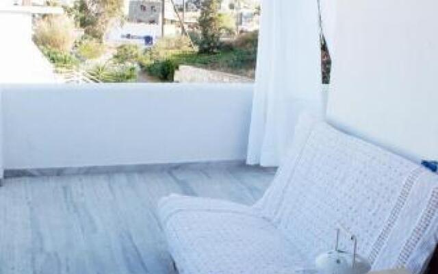 Yiannis Studios