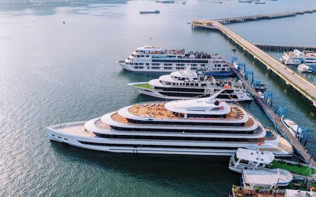 Sea Stars Cruise Ha Long Bay