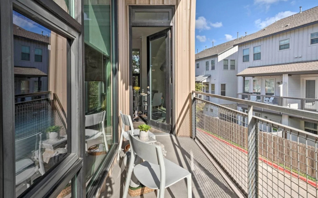 Urban Escape in Sola w/ Private Patio!