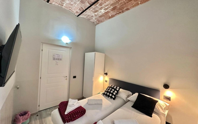 Român Holidays Hostel