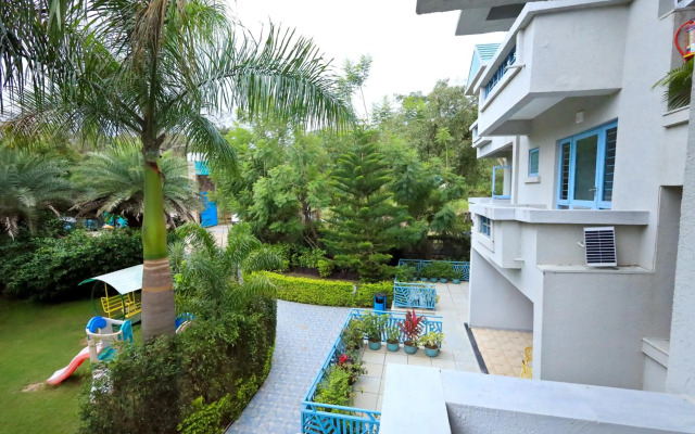 Hummingbird Resort