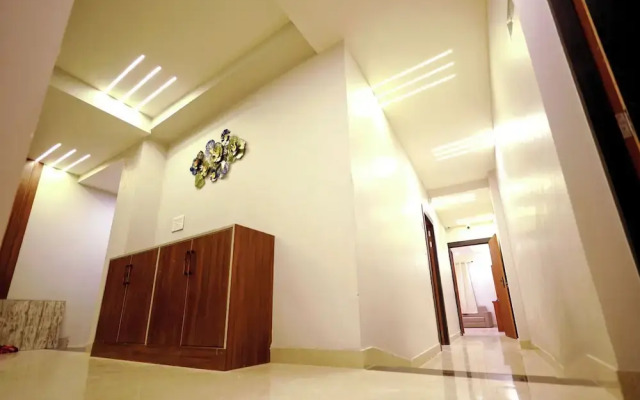 Hotel Najaf Palace 200 Mtrs from Dargah