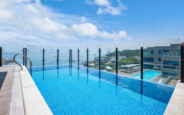 Beclassy Kids Poolvilla Ganjeolgotjeom