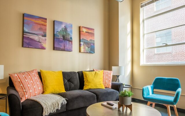 Downtown Jacksonville Apts by Frontdesk