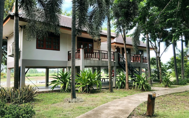 Rai Lam Poo Farm and Camping Resort