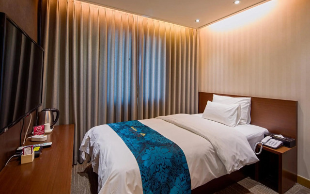 Namsan Hill Hotel