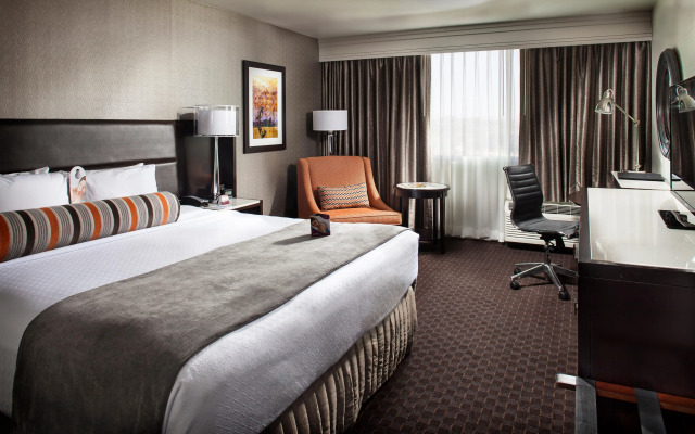 Crowne Plaza Phoenix Airport - PHX by IHG