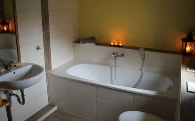 Cozy Holiday Home in Marlow with Garden