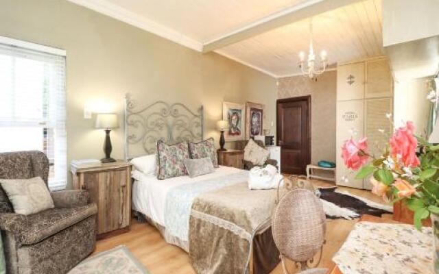 Three Oaks Bed  Breakfast