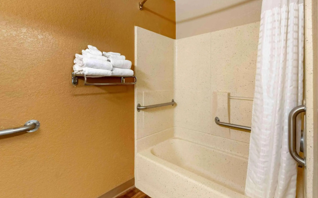 Extended Stay America Suites Minneapolis Airport Eagan South