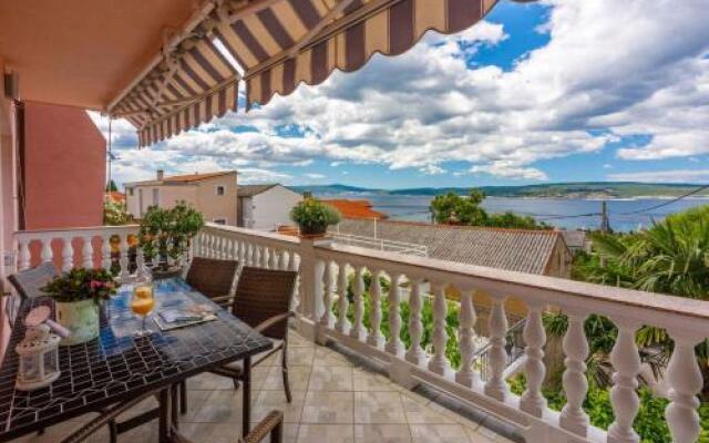 Apartment in Crikvenica 14210