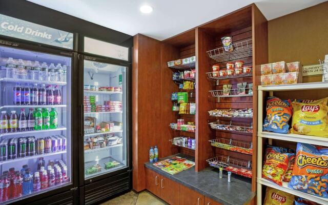 Hampton Inn Manchester Downtown, Nh