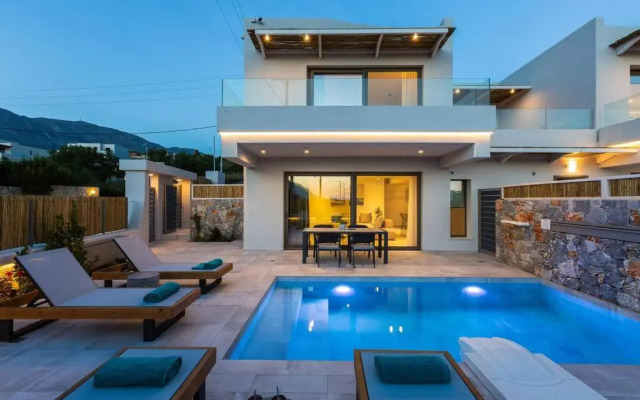 Villa Daphne-Naiades/ 2 bedrooms,luxury,beachfront