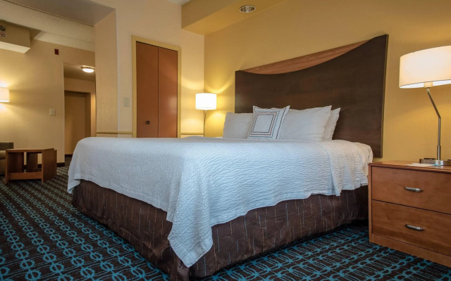 Fairfield Inn & Suites by Marriott Knoxville/East